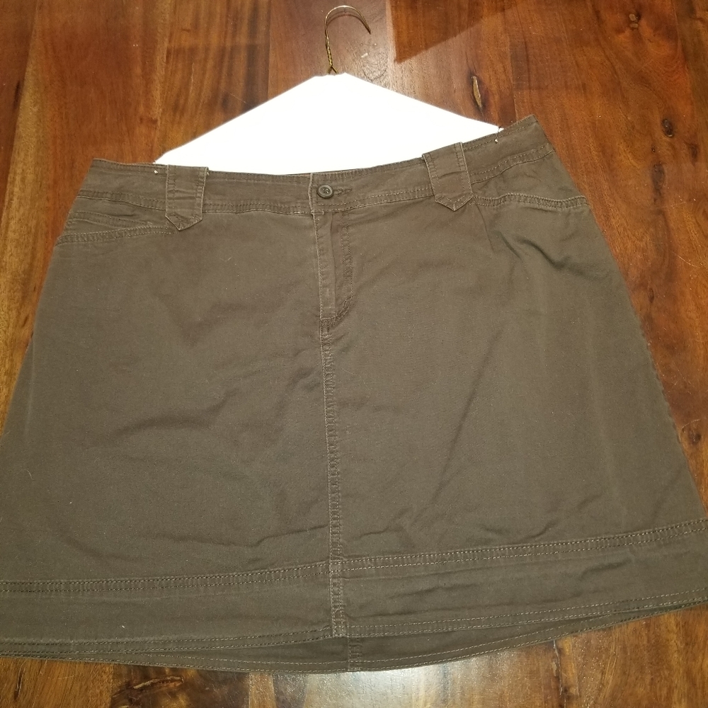 St. John's Bay Brown Skort